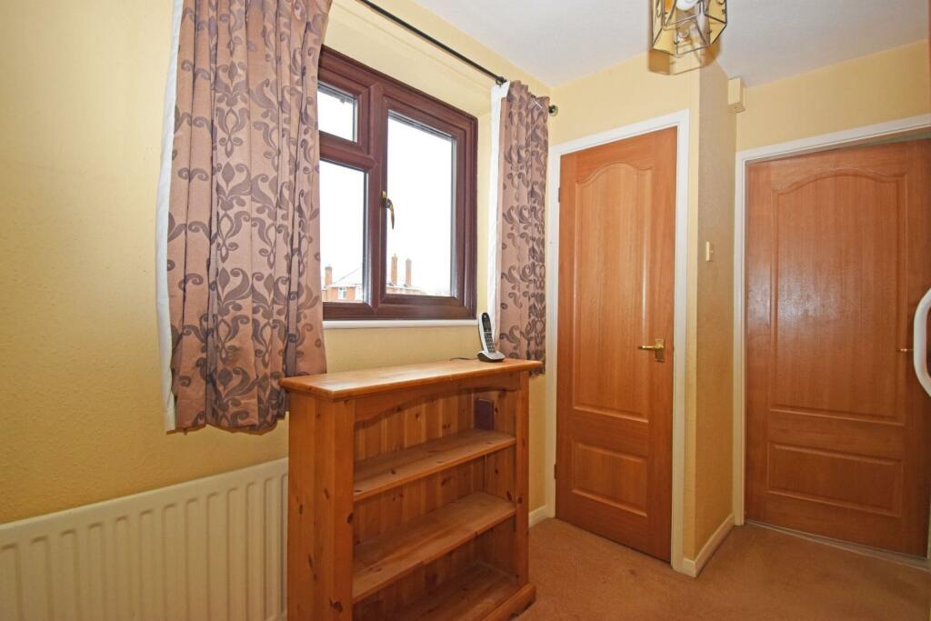 Additional image 11 of 12 Holly Grove, Bromsgrove, Worcestershire, B61 8LH