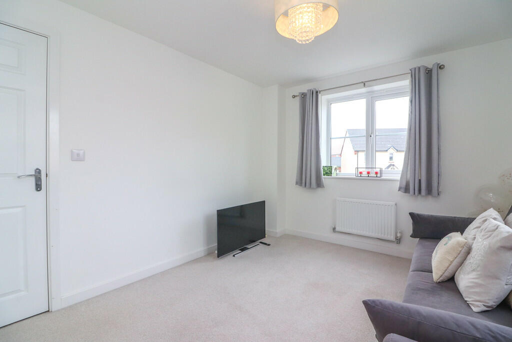 Additional image 21 of Lillingstone Avenue, Coton Green