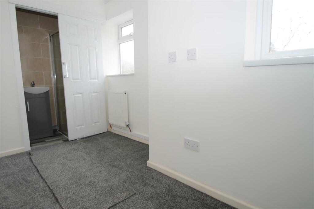 Additional image 8 of Moat Drive, Halesowen