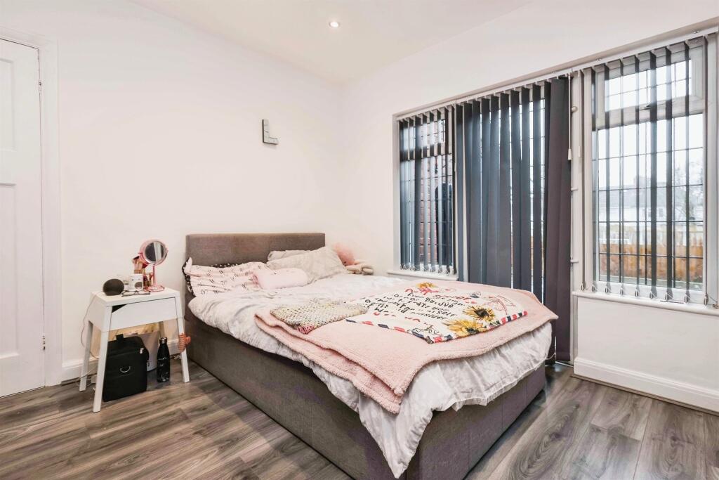 Additional image 4 of Wall Well, Halesowen