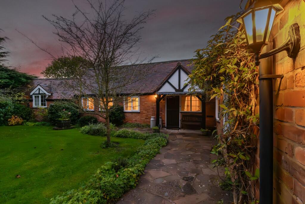 Additional image 29 of Beaudesert Park, Birmingham Road, Henley-in-Arden, B95