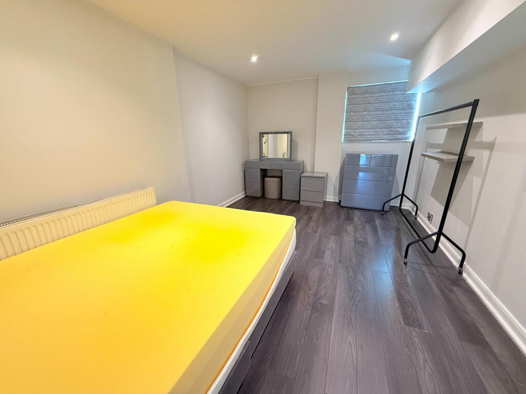 Additional image 12 of Stockley Crescent, Shirley