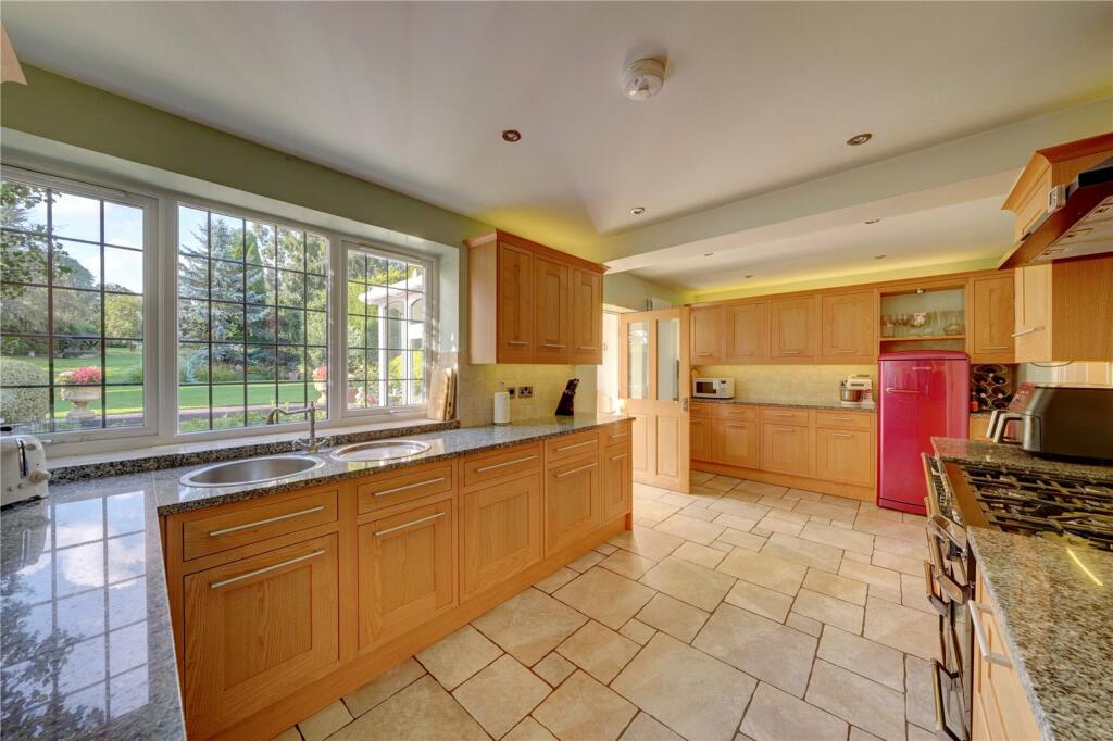 Additional image 10 of Wyndham House, Yew Tree Lane, Fairfield, Bromsgrove, Worcestershire, B61