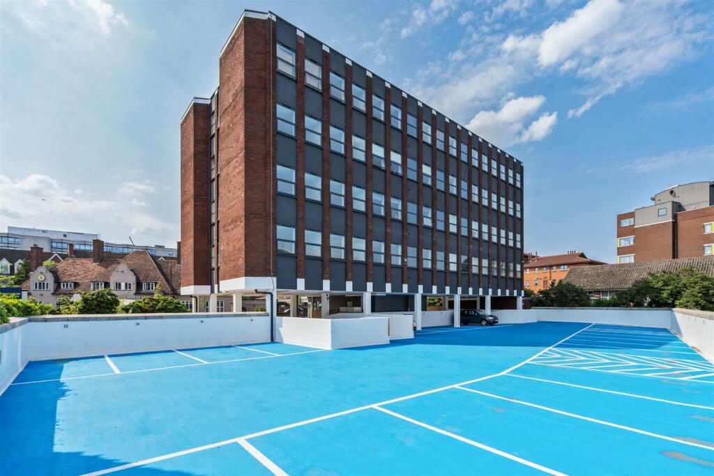 Additional image 8 of Apt 22 Warwick House, 737 Warwick Road. Solihull B91 3DG