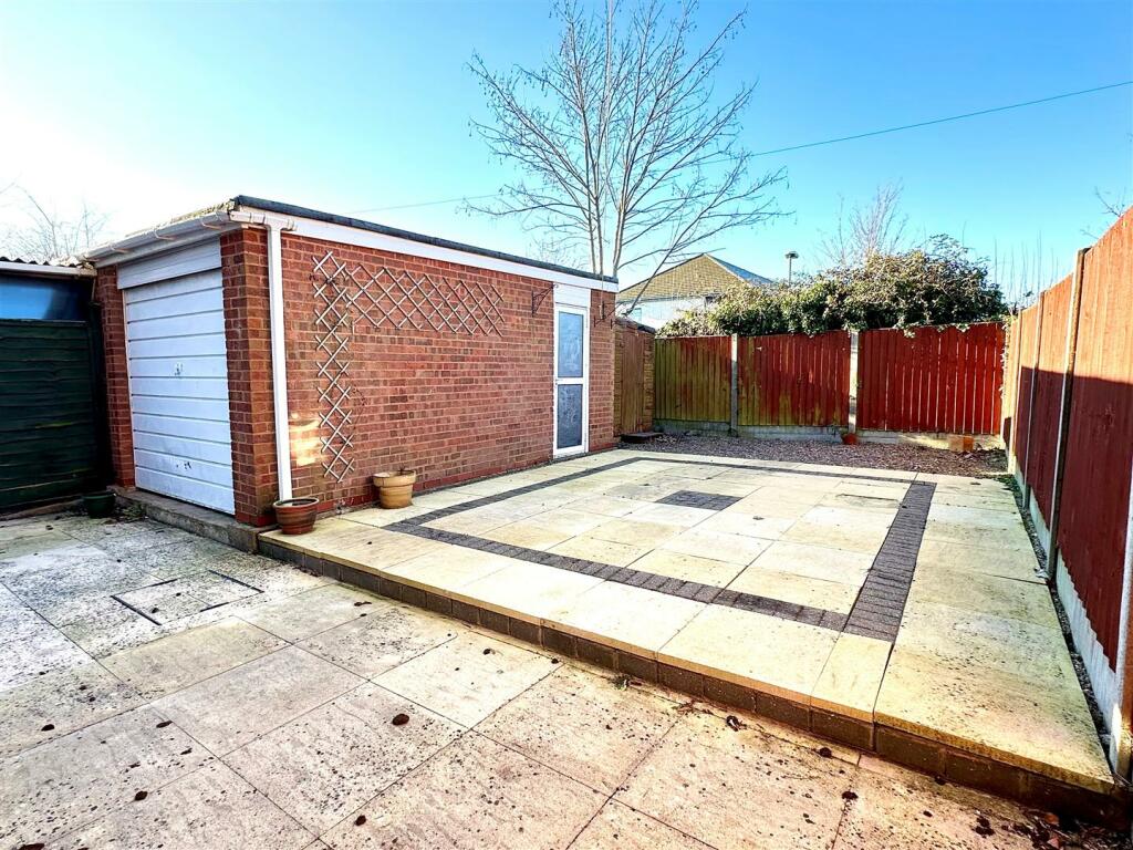 Additional image 16 of Fairwater Crescent, Alcester