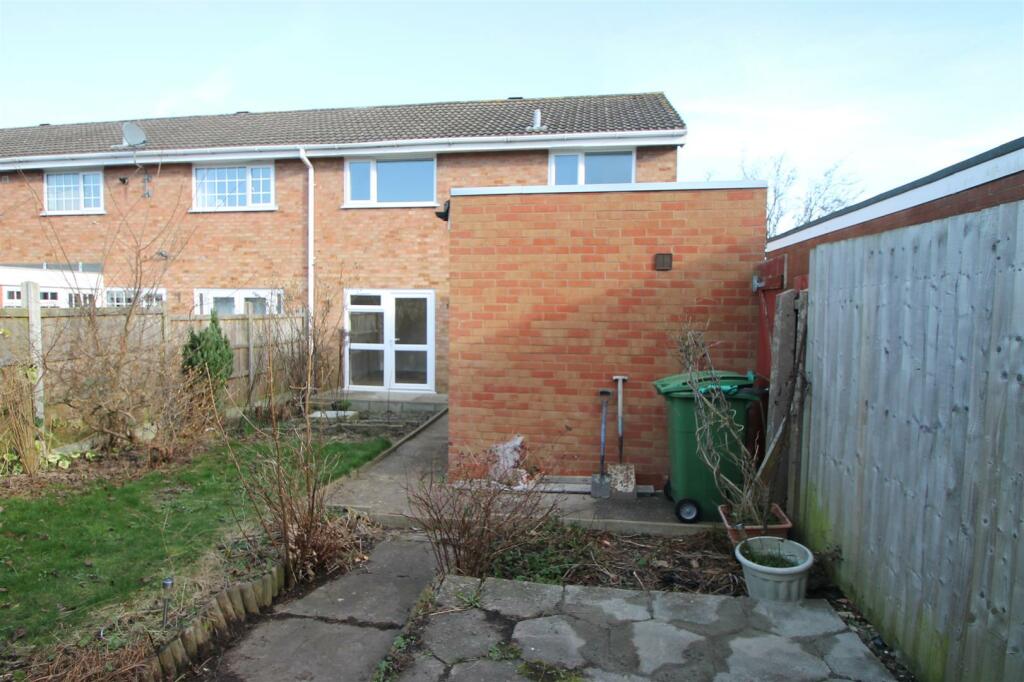 Additional image 29 of Moat Drive, Halesowen