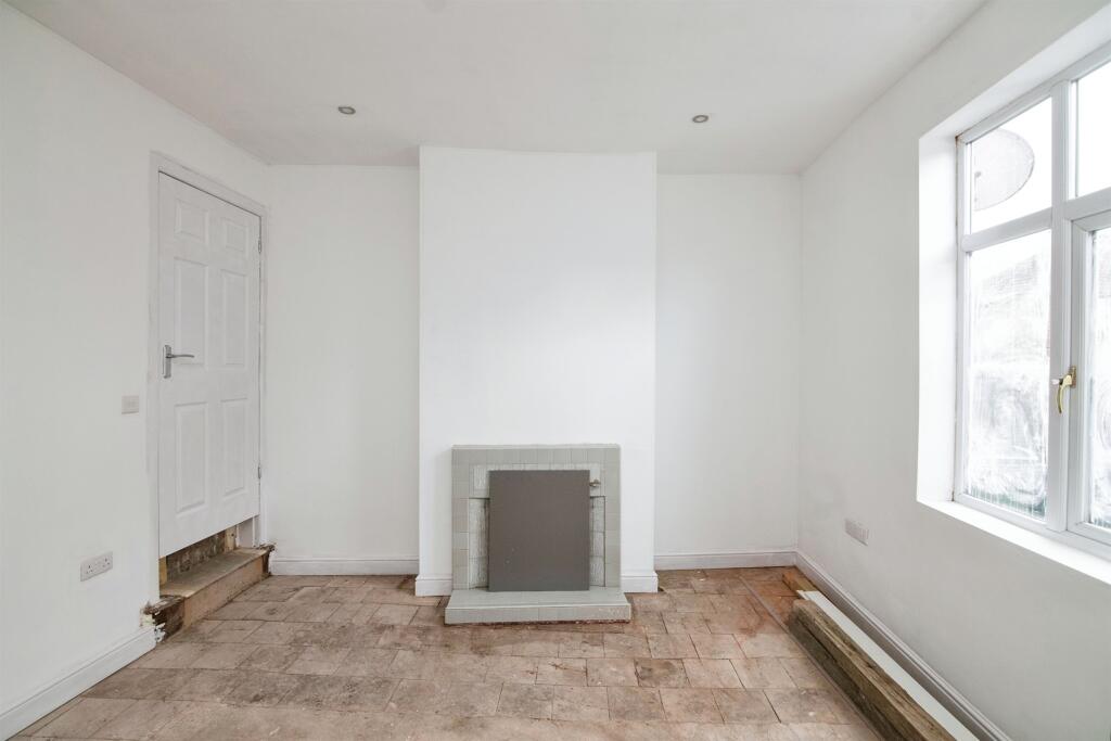 Additional image 18 of Sams Lane, West Bromwich