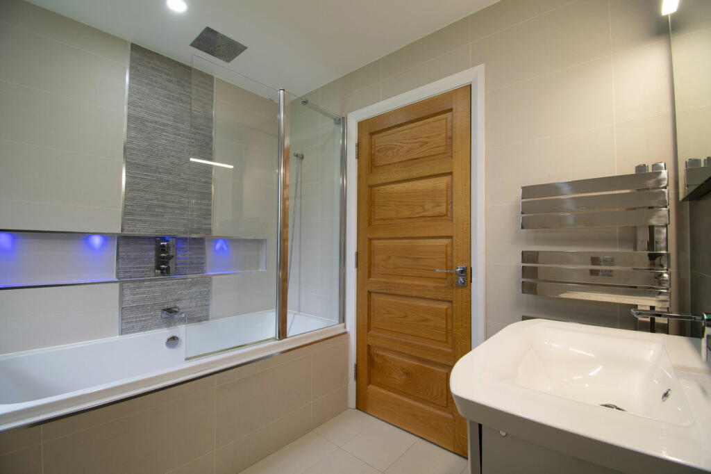 Additional image 31 of Roman Park, Roman Lane, Little Aston Park