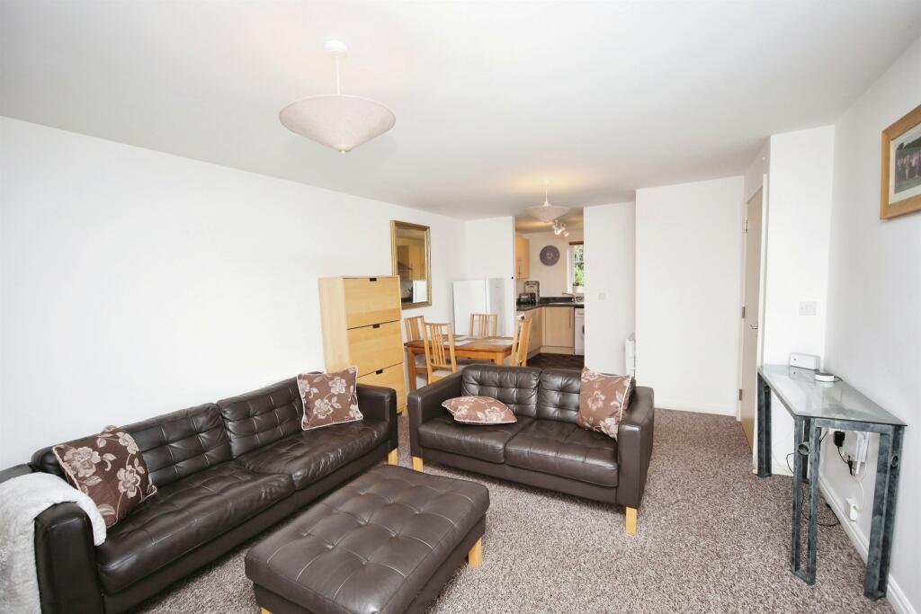 Additional image 11 of Hedgerow Close, Redditch
