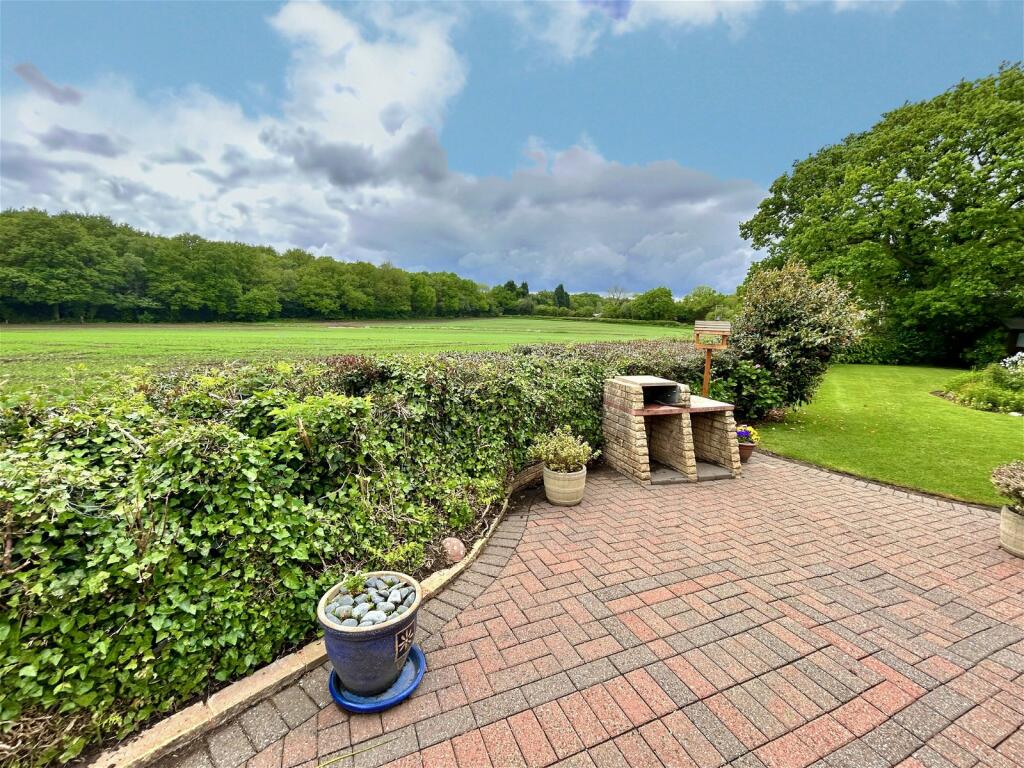 Additional image 14 of Wood Lane, Earlswood