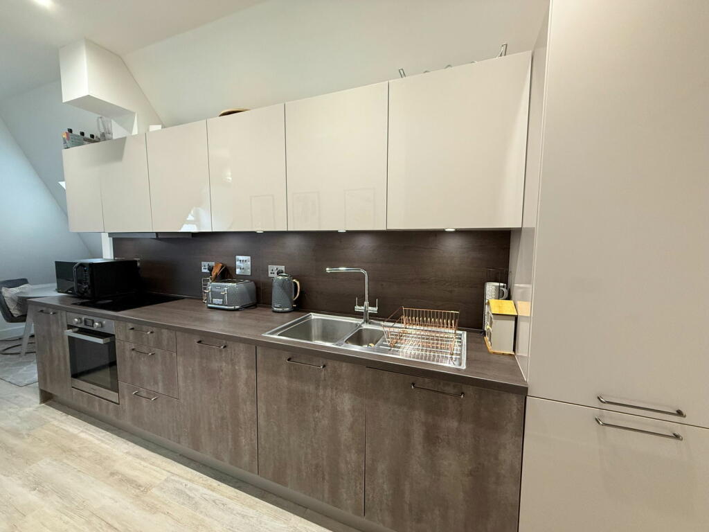Additional image 7 of Royal House, Princes Gate, Homer Road, Solihull