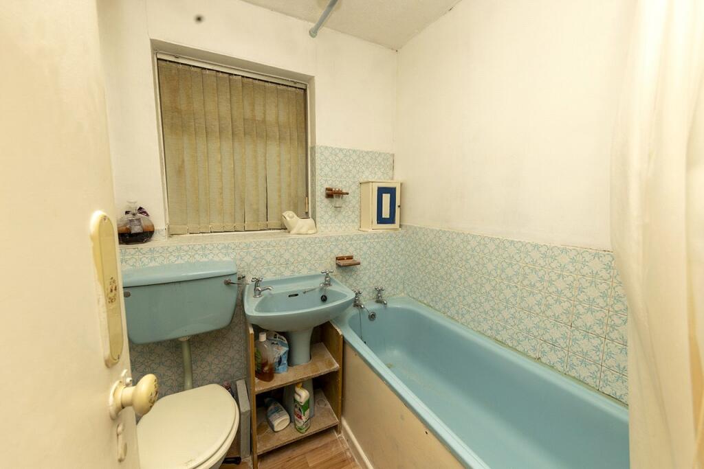 Additional image 13 of Westmead Drive, Oldbury, West Midlands, B68