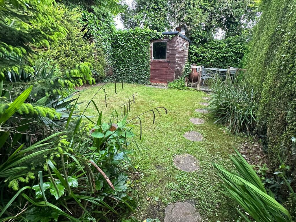 Additional image 16 of Middle Lane, Nr Wythall, Birmingham, B38 0DY