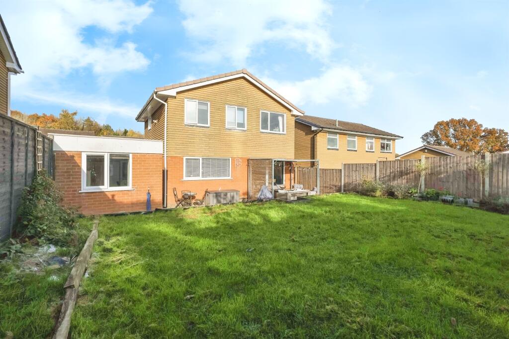 Additional image 17 of Compton Close, Redditch