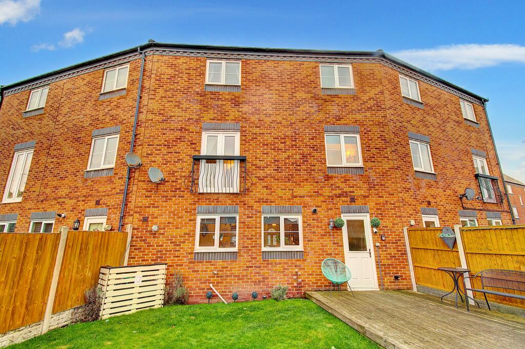 Additional image 21 of Valley Drive, Tamworth, B77