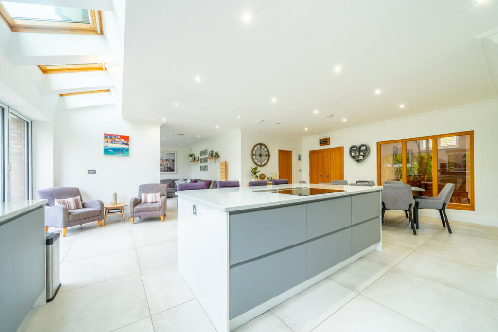 Additional image 10 of Whitefields Road, Solihull, B91 3NY