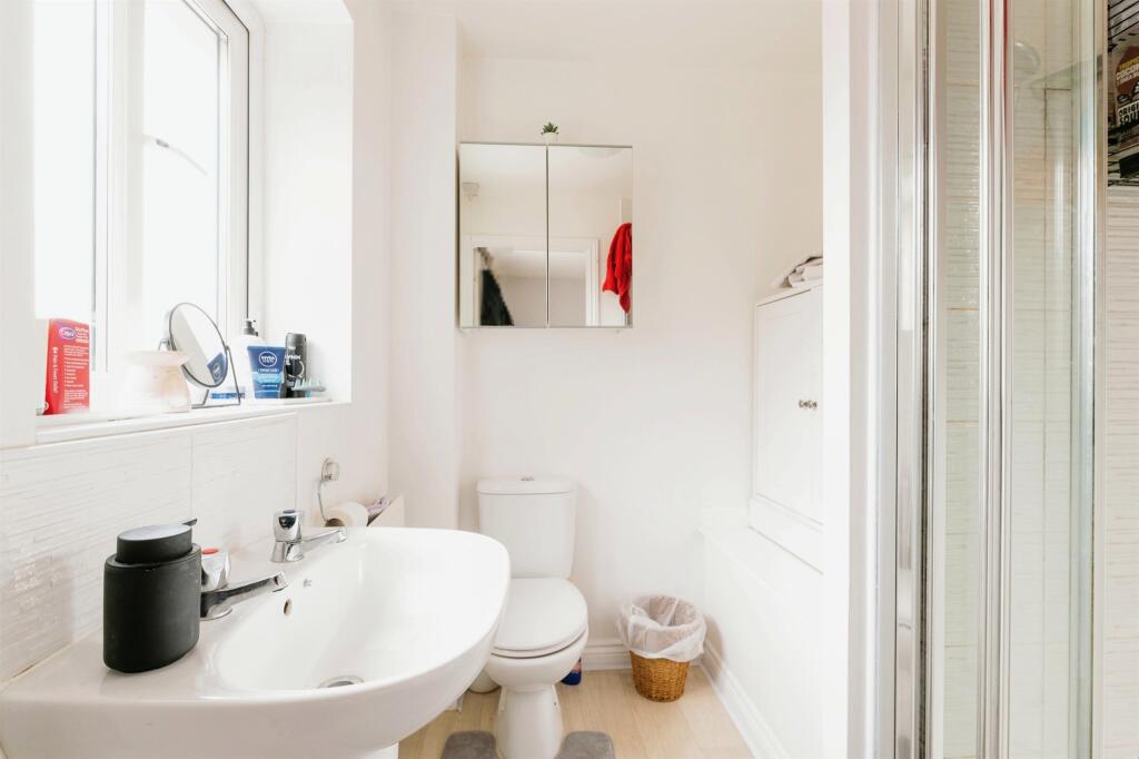 Additional image 8 of Pel Crescent, Oldbury