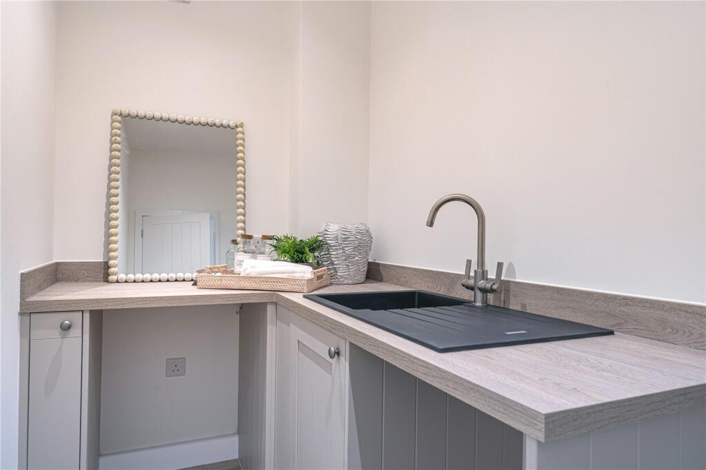 Additional image 16 of Egan Close, Dordon, Tamworth, B78