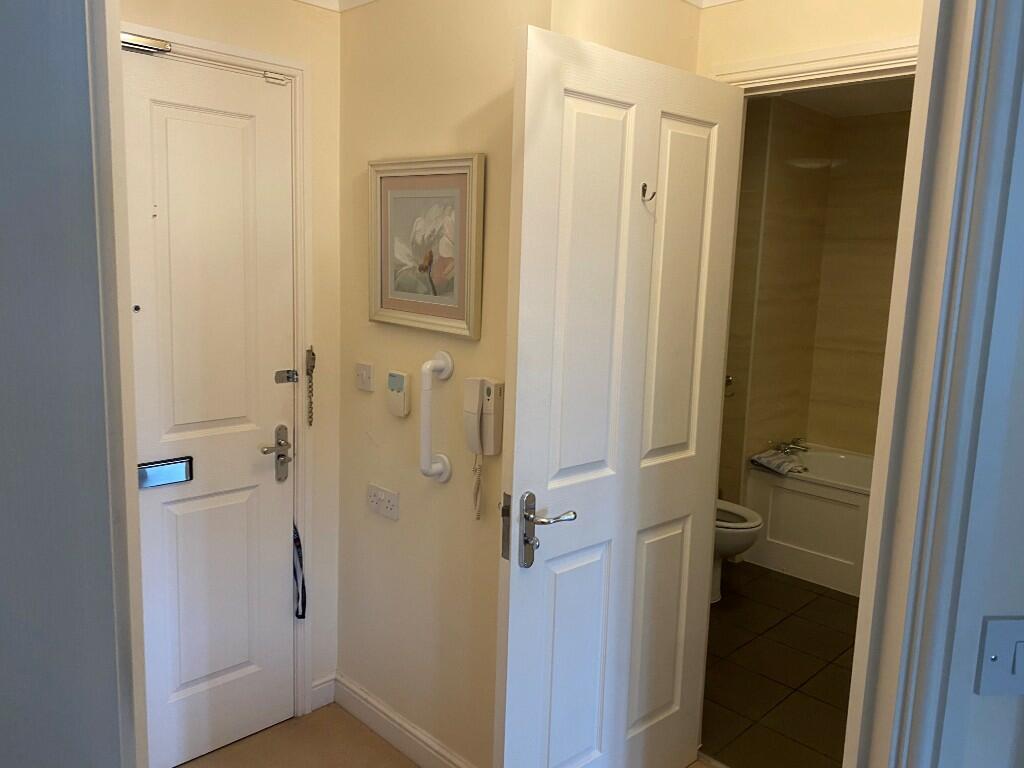 Additional image 13 of 20 Grange Court, Warwick Road, Solihull, West Midlands, B92