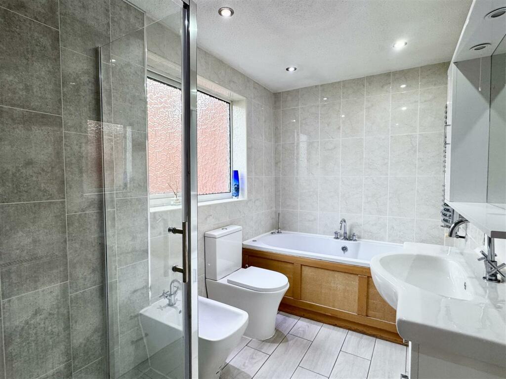 Additional image 30 of Oak Farm Close, Sutton Coldfield
