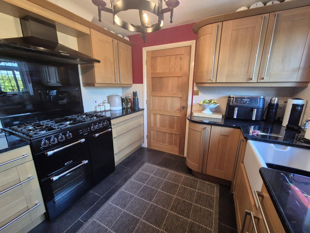 Additional image 3 of Macdonald Close, Oldbury, B69