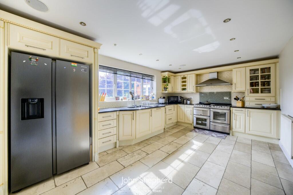 Additional image 3 of Warren Close, Earlswood, Solihull, Warwickshire, B94