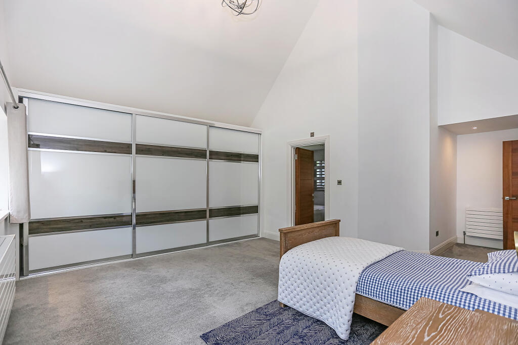 Additional image 32 of 21 The Crescent, Hampton-in-Arden, Solihull