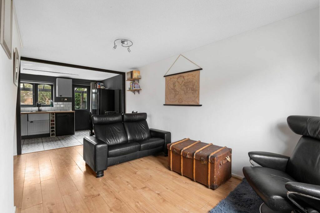 Additional image 2 of Rufford Close, Alcester, B49