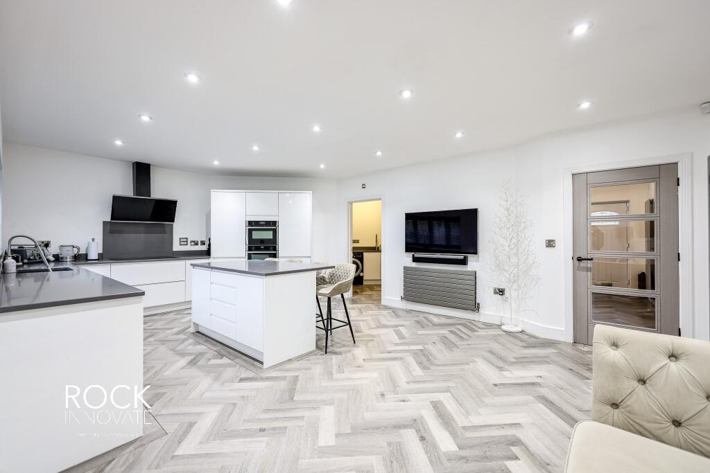 Additional image 4 of Oaks Drive, Sutton Coldfield, West Midlands, B75