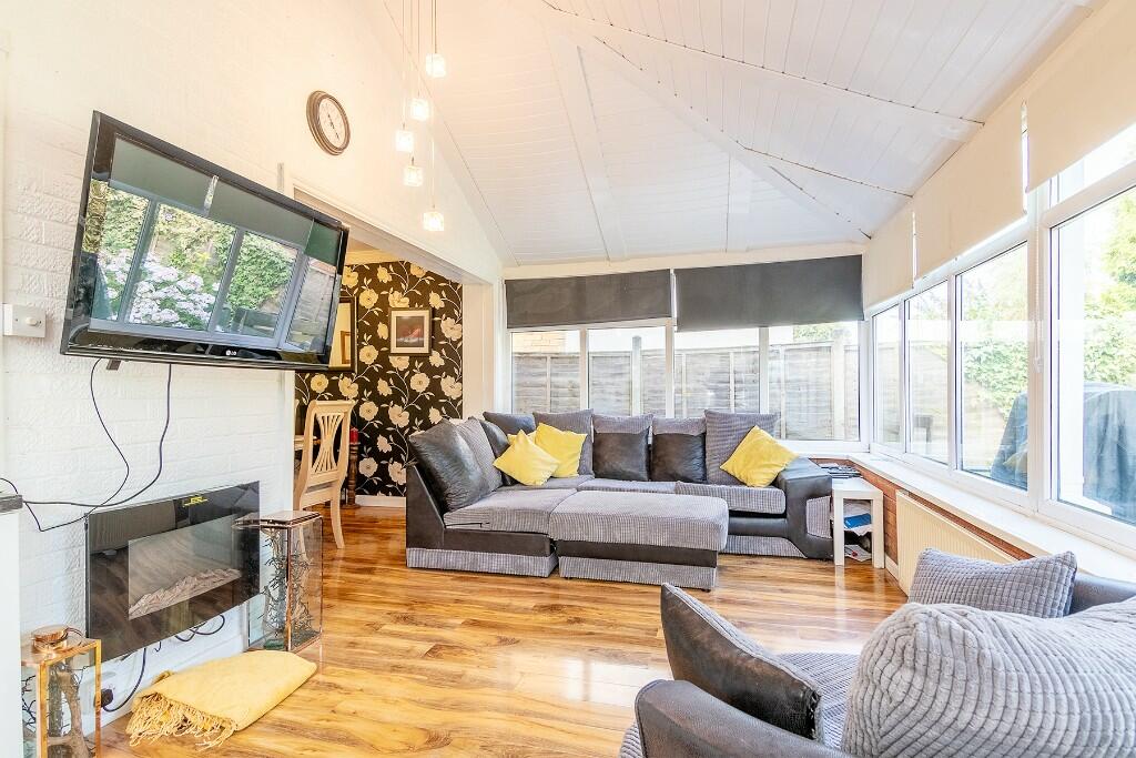 Additional image 5 of Meadow Close, B94