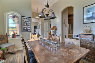 Additional image 5 of 482 Mountain View Dr