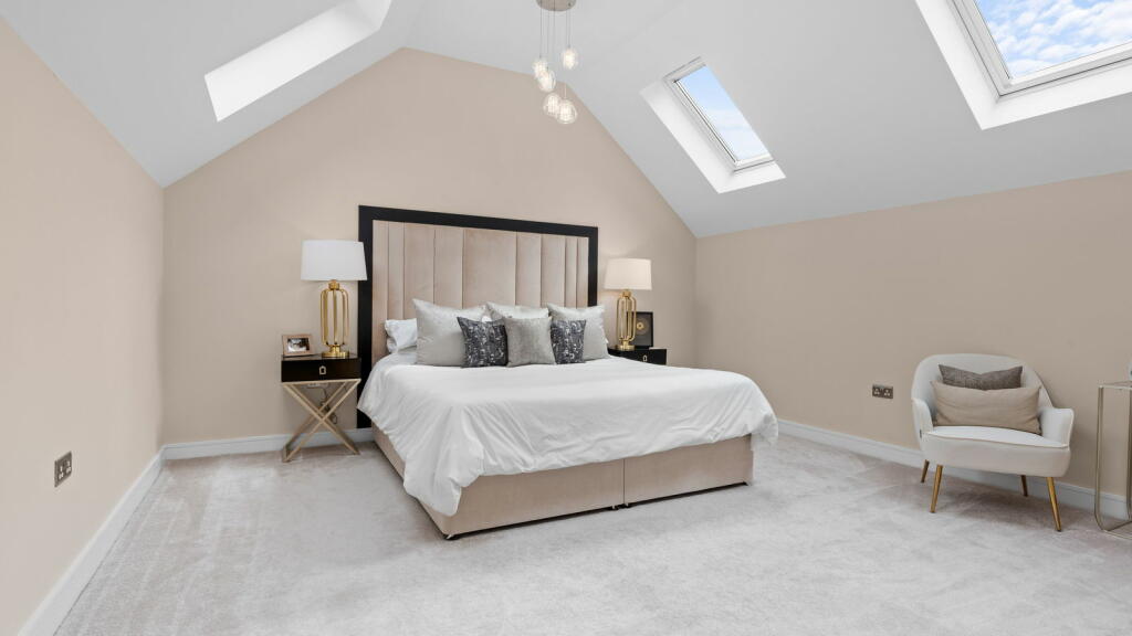 Additional image 6 of Heathfield House, 3 Oaks View Rise