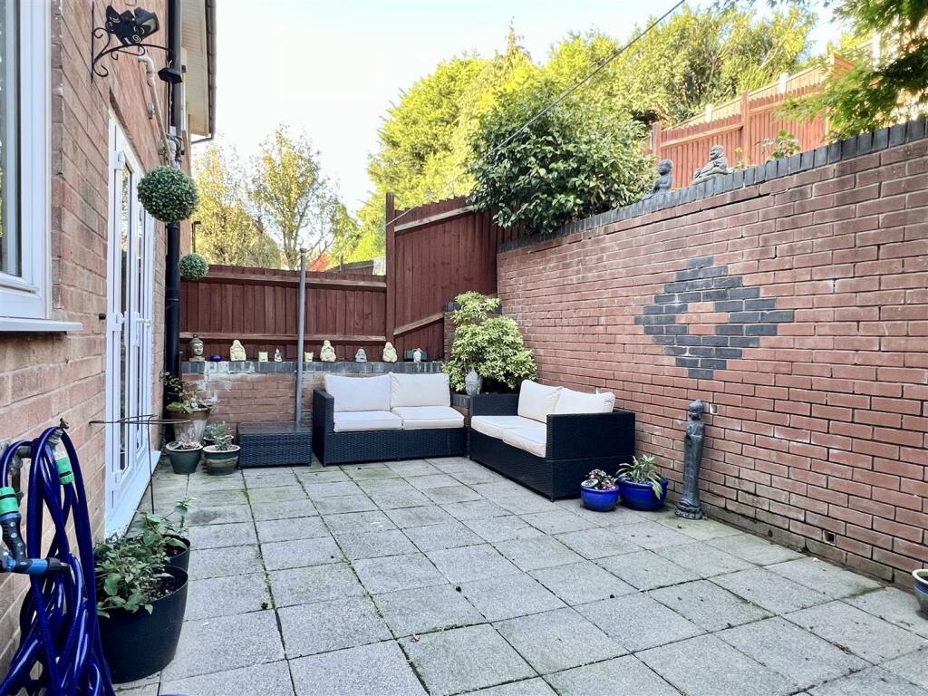 Additional image 20 of Castle Close, Cradley Heath