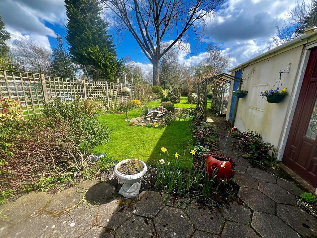Additional image 4 of Malthouse Lane, Earlswood, Solihull