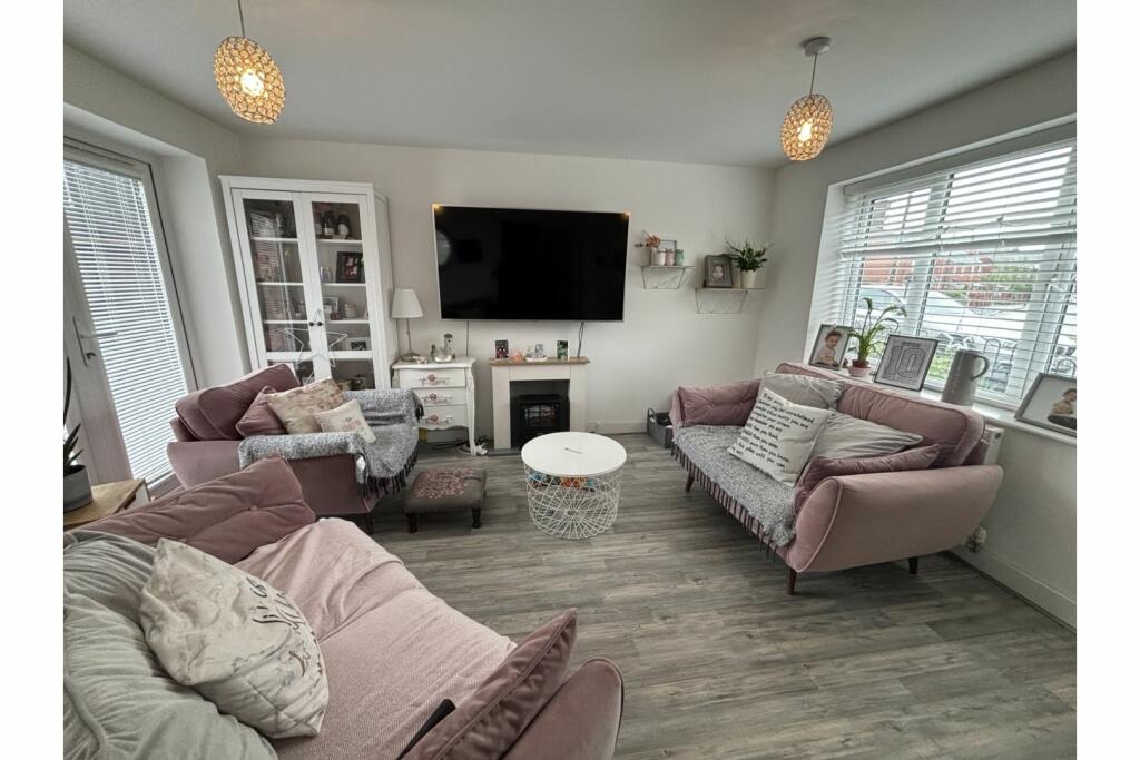 Additional image 29 of St. Vincent Crescent, West Bromwich, B70