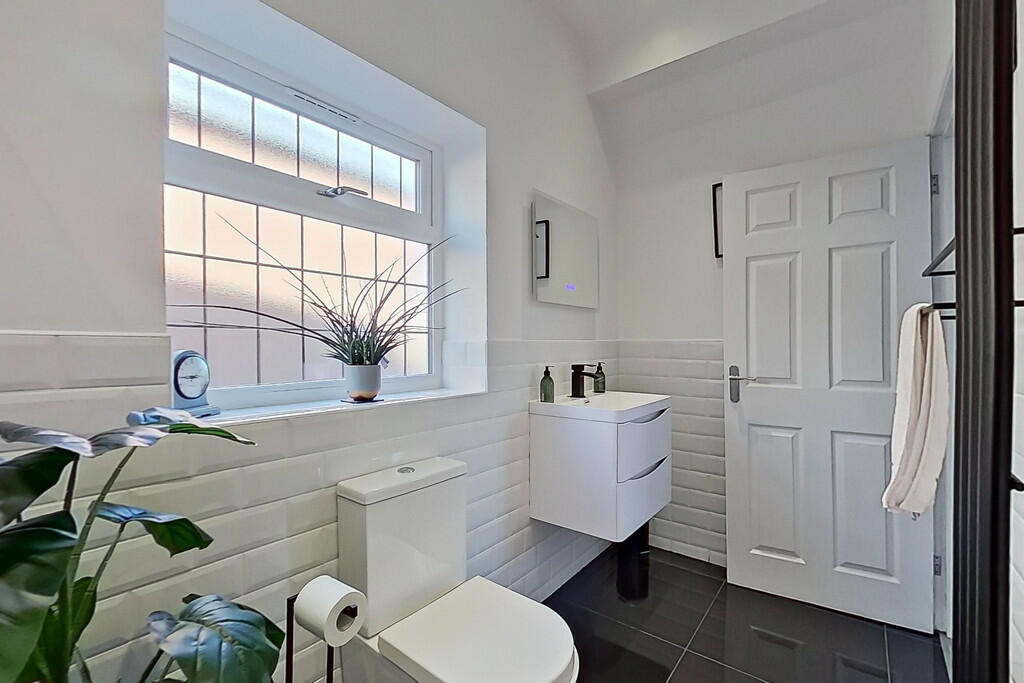 Additional image 31 of Whitehouse Common Road, Sutton Coldfield