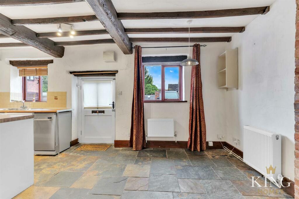 Additional image 5 of Swan Cottages, Swan Court, Alcester