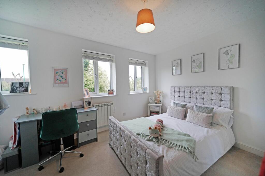 Additional image 6 of Warwick Road, Chadwick End, B93