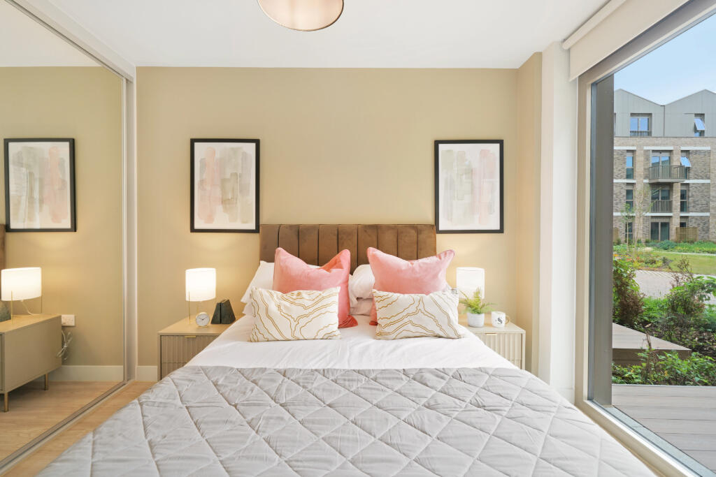 Additional image 20 of Guild Point