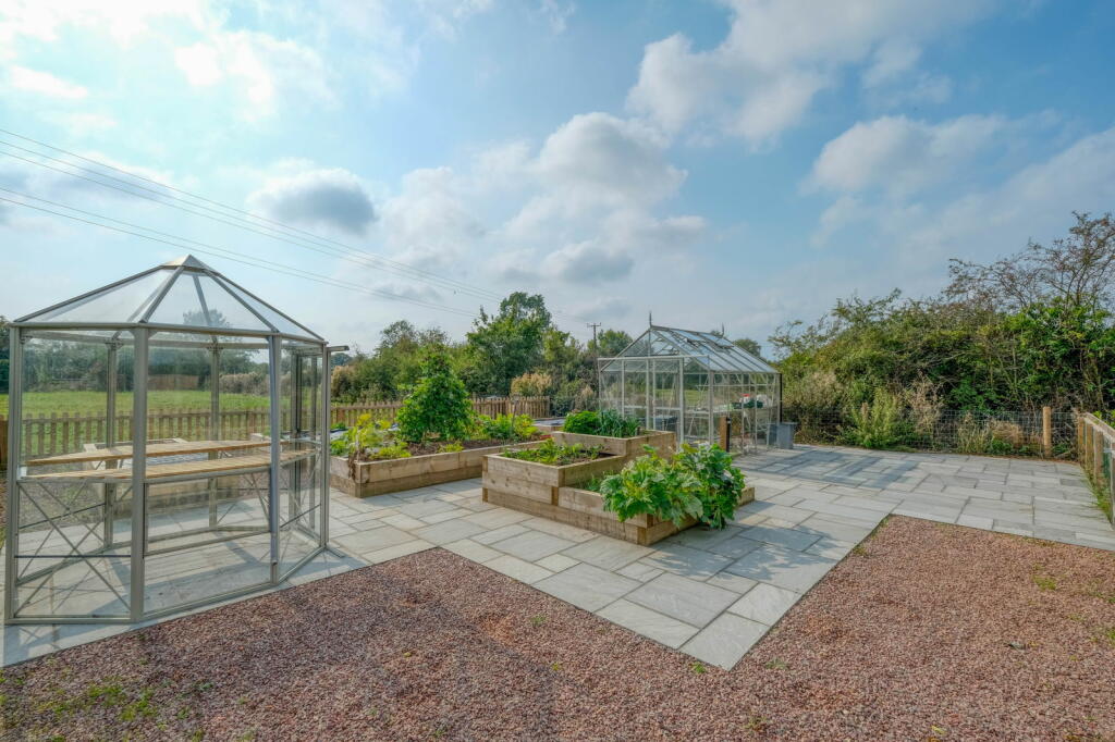 Additional image 18 of 3 Lion & Lamb Barns, Droitwich Road, Bradley Green B96 6RP