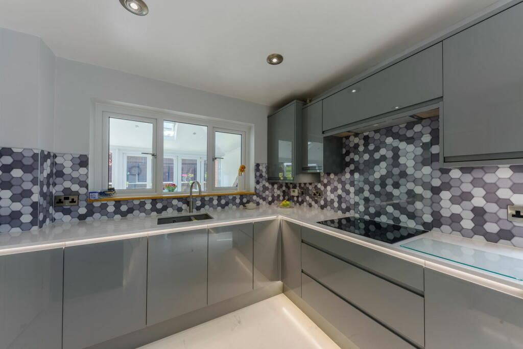 Additional image 11 of Parkland Close, Brockhill, Redditch, B97 6PZ