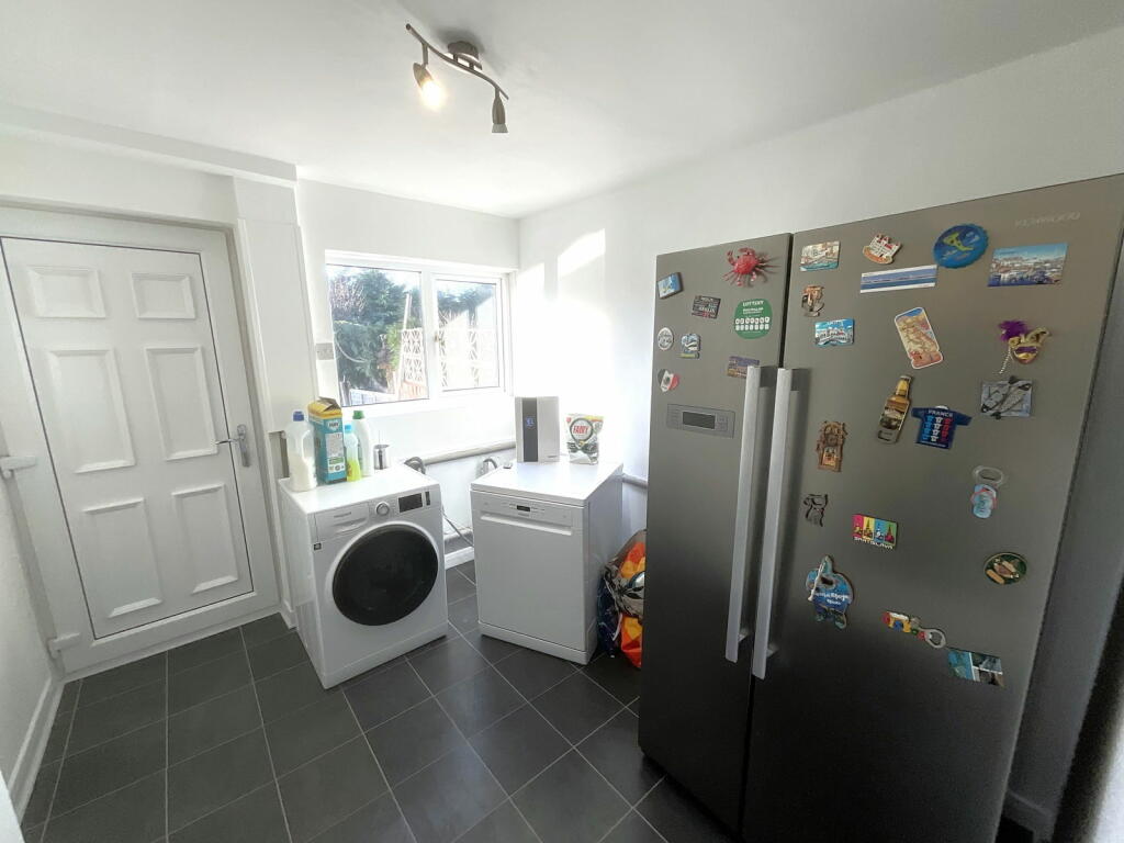 Additional image 7 of ROWLEY REGIS, Wendover Road