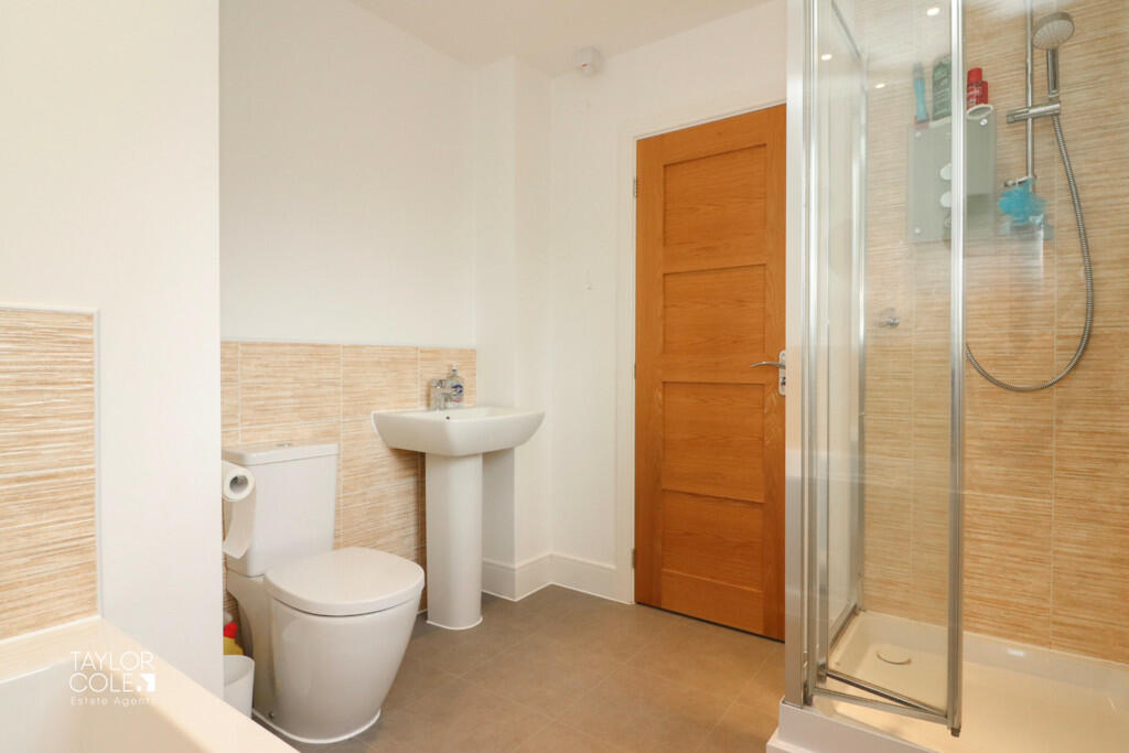 Additional image 31 of Fisher Close, Tamworth