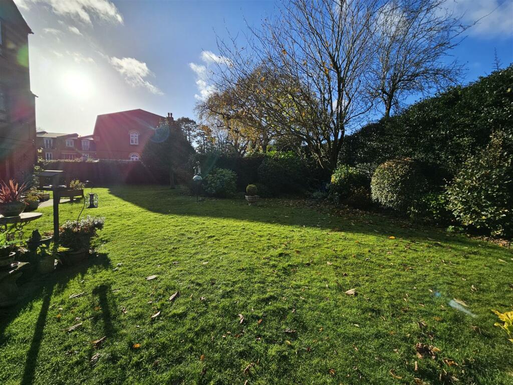 Additional image 14 of Fernleigh Court, Kelvedon Grove, Solihull