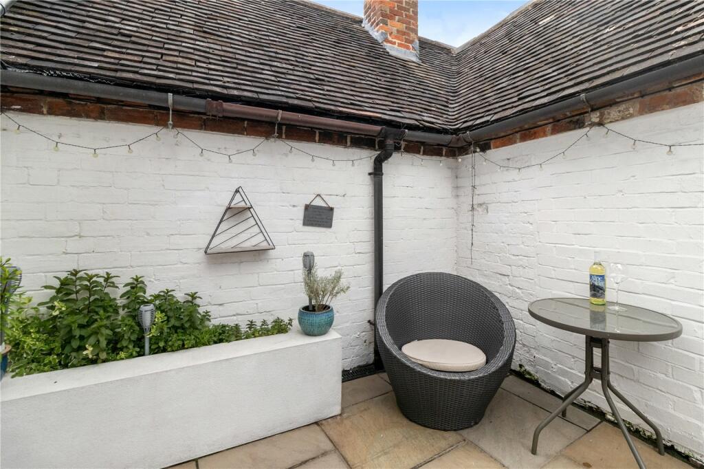 Additional image 20 of The Square, Alvechurch, Birmingham, Worcestershire, B48