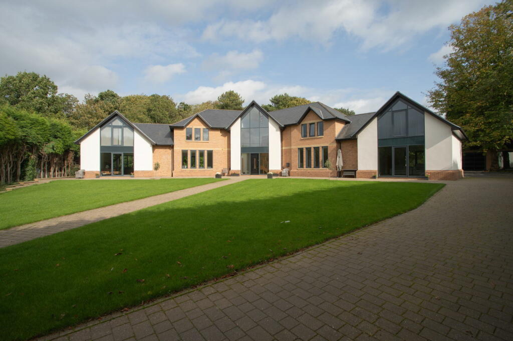 Additional image 41 of Roman Park, Roman Lane, Little Aston Park