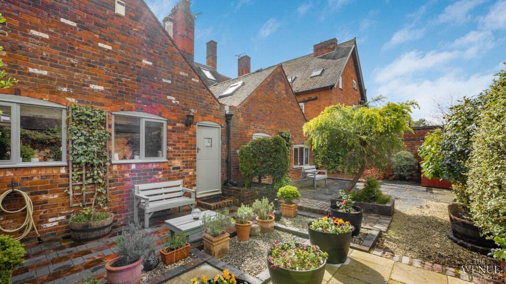 Additional image 32 of Five Bedroom Barn Conversion at Great Bangley Byre, Hints, Staffordshire, B78 3EA