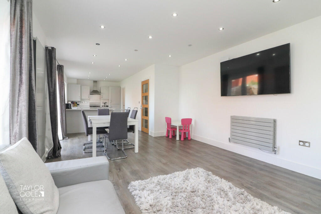 Additional image 6 of Fisher Close, Tamworth