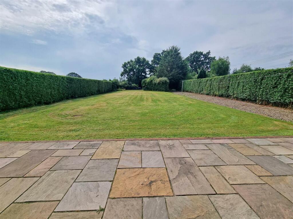 Additional image 22 of Grimpits Lane, Headley Heath