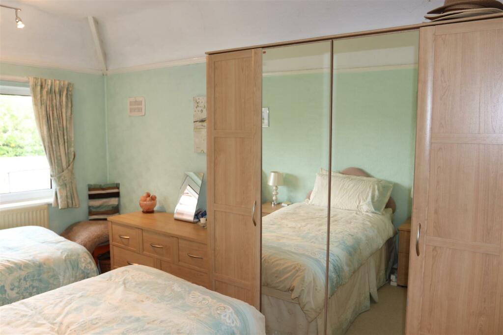 Additional image 22 of Compton Road, Halesowen